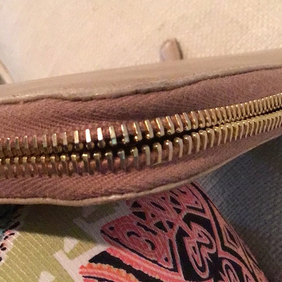 Prada zip around long wallet - Picture 7 of 13